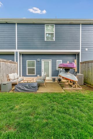 5004 Isabella Ln, Hendersonville, TN 37075