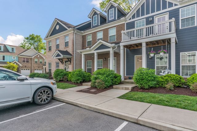 5004 Isabella Ln, Hendersonville, TN 37075