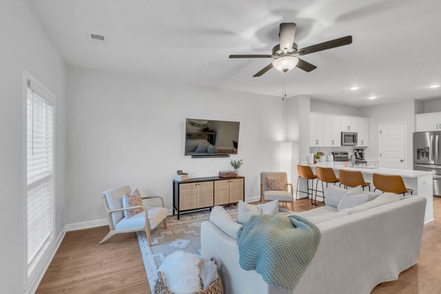 5004 Isabella Ln, Hendersonville, TN 37075