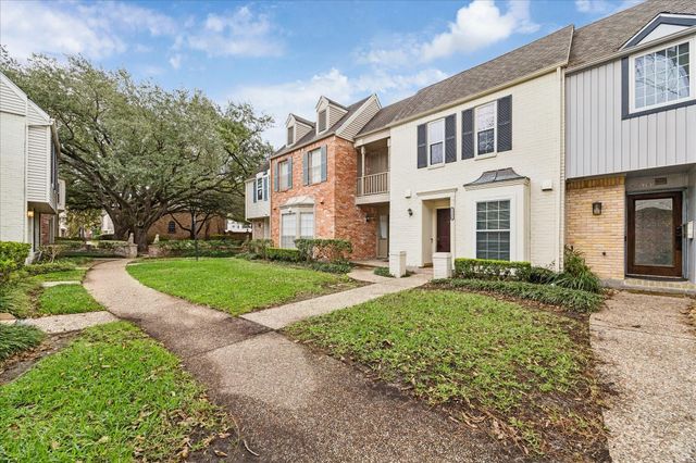 13286 Trail Hollow Drive 3286, Houston, TX 77079