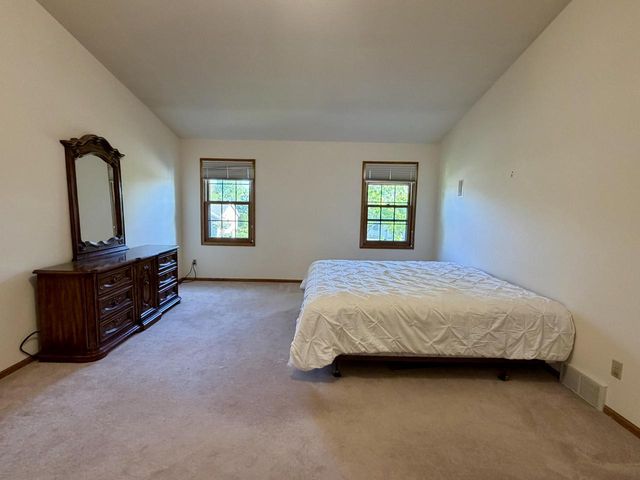 2146 Waverly COURT, Sheboygan, WI 53083