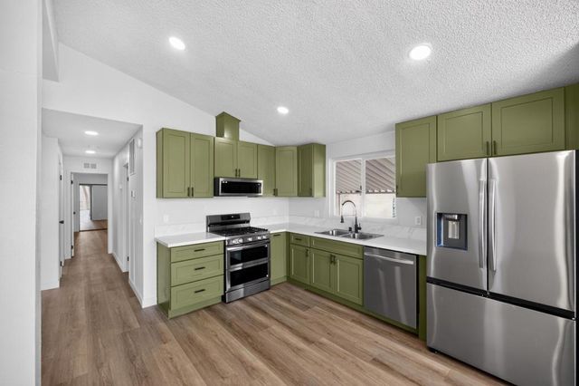 15181 Van Buren Boulevard 102, Riverside, CA 92504