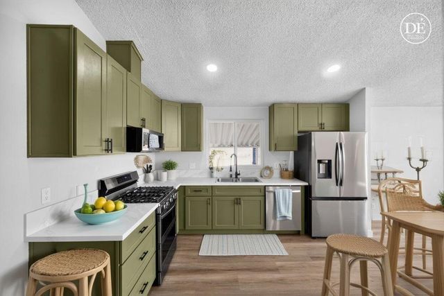15181 Van Buren Boulevard 102, Riverside, CA 92504