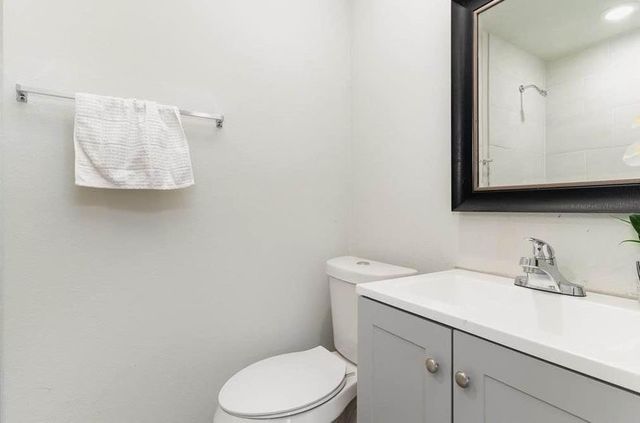 2003 W Bond Street, Denison, TX 75020