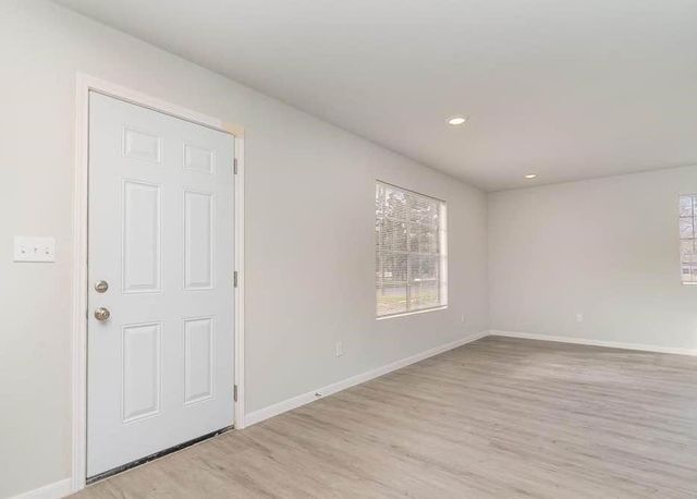 2003 W Bond Street, Denison, TX 75020