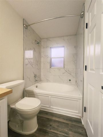 7865 CARRIAGE POINTE DRIVE, Gibsonton, FL 33534