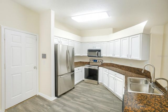 7865 CARRIAGE POINTE DRIVE, Gibsonton, FL 33534