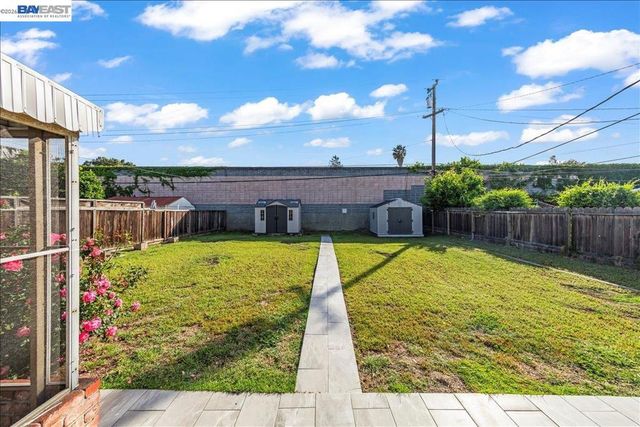 5447 Farina Ln, Fremont, CA 94538
