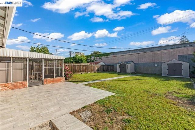 5447 Farina Ln, Fremont, CA 94538