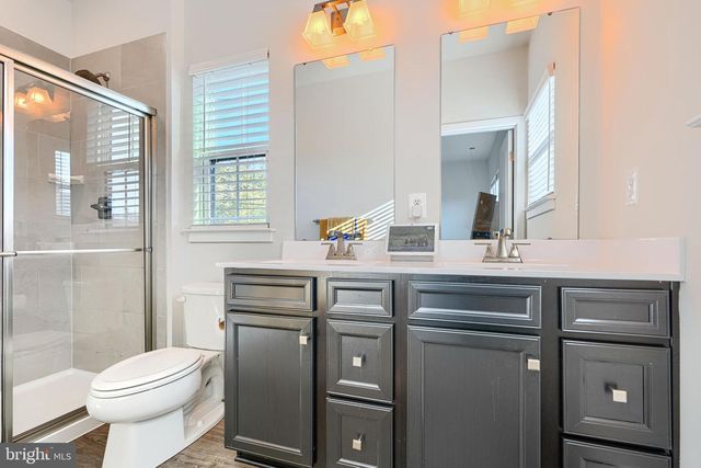 1901 FOUR ROSES ST, Baltimore, MD 21222