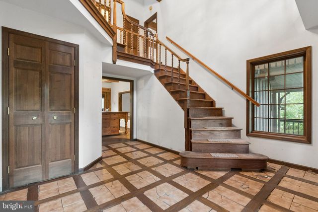 200 PHEASANT RUN RD, West Chester, PA 19380