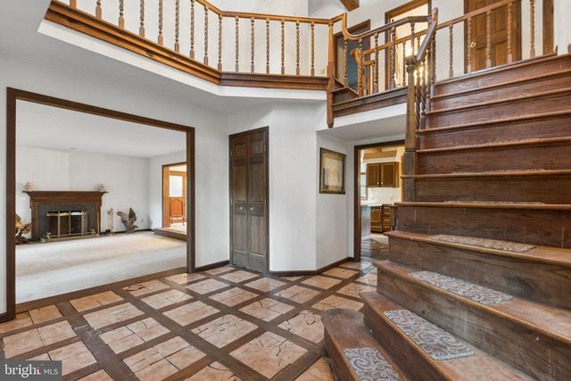 200 PHEASANT RUN RD, West Chester, PA 19380