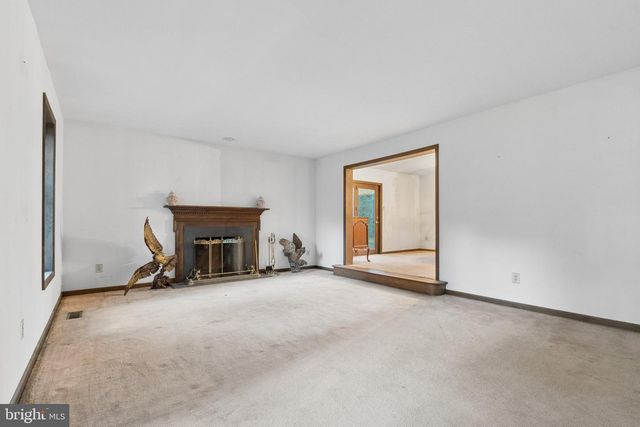 200 PHEASANT RUN RD, West Chester, PA 19380
