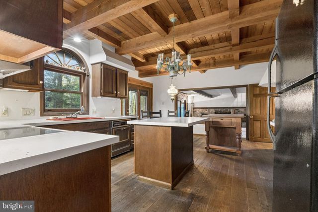 200 PHEASANT RUN RD, West Chester, PA 19380