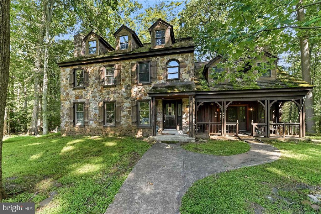 200 PHEASANT RUN RD, West Chester, PA 19380