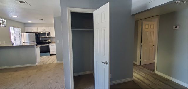 5080 Indian River Drive 400, Las Vegas, NV 89103