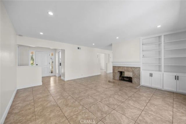 831 E Hoover, Orange, CA 92867
