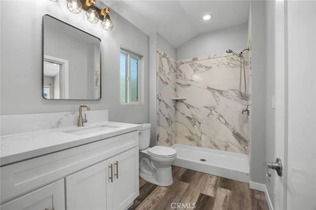 831 E Hoover, Orange, CA 92867