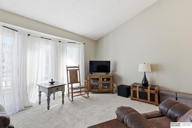 6316 S 109th Street, Omaha, NE 68137