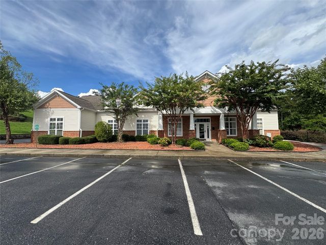 10676 Hill Point Court, Charlotte, NC 28262