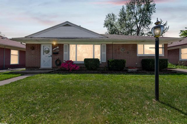 1188 E Barrett Avenue, Madison Heights, MI 48071