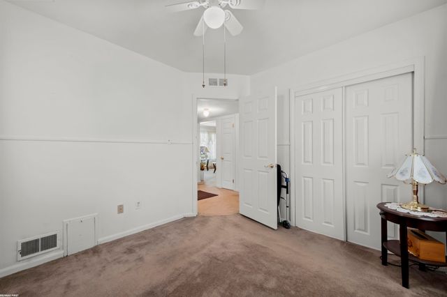 1188 E Barrett Avenue, Madison Heights, MI 48071