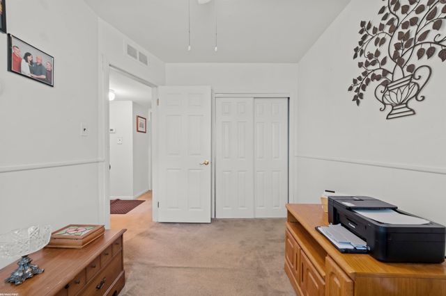 1188 E Barrett Avenue, Madison Heights, MI 48071