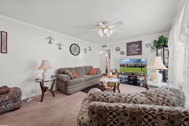 1188 E Barrett Avenue, Madison Heights, MI 48071