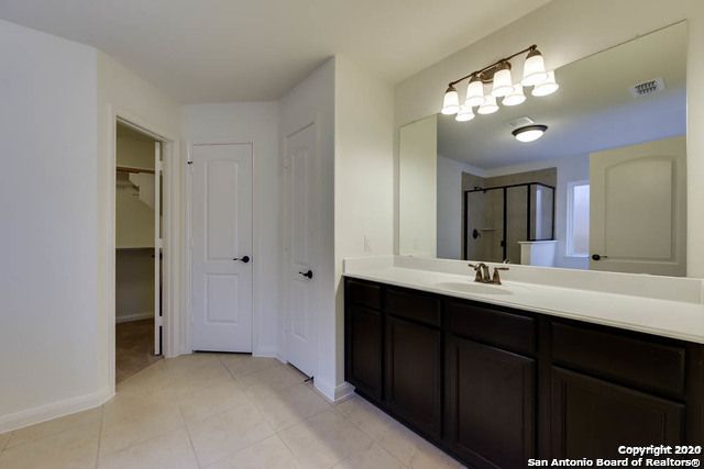 11828 LUCKEY FALLS, San Antonio, TX 78252