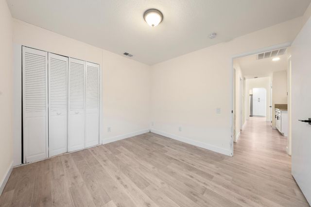 1375 Senida Way, Sacramento, CA 95833