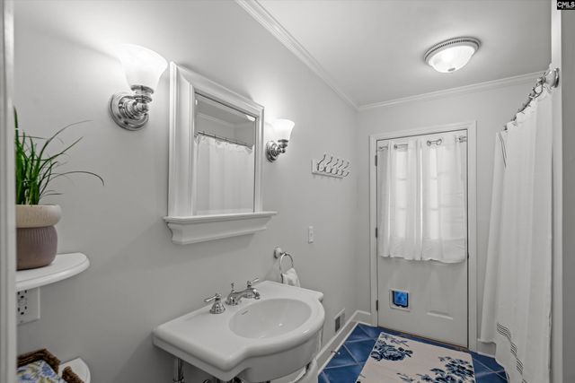 11 Lakecrest Drive, Columbia, SC 29206