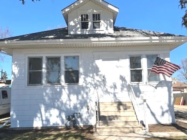 1548 Campbell Avenue, Des Plaines, IL 60016