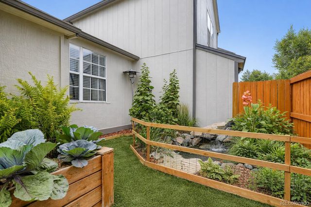 16953 E Whitaker Drive F, Aurora, CO 80015