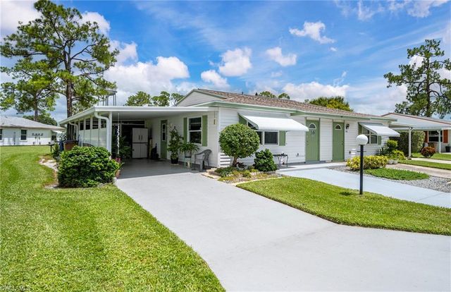 39 Desert Candle CIR, Lehigh Acres, FL 33936