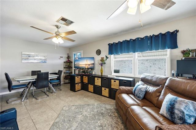 39 Desert Candle CIR, Lehigh Acres, FL 33936
