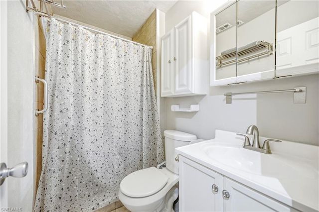 39 Desert Candle CIR, Lehigh Acres, FL 33936