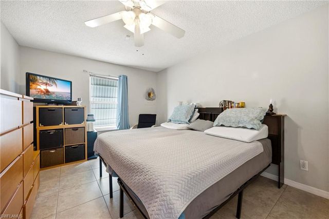 39 Desert Candle CIR, Lehigh Acres, FL 33936