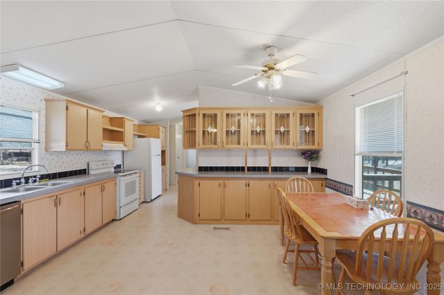 117525 S 4209 Road, Eufaula, OK 74432