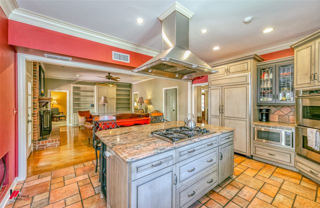 3909 Creswell Avenue, Shreveport, LA 71106