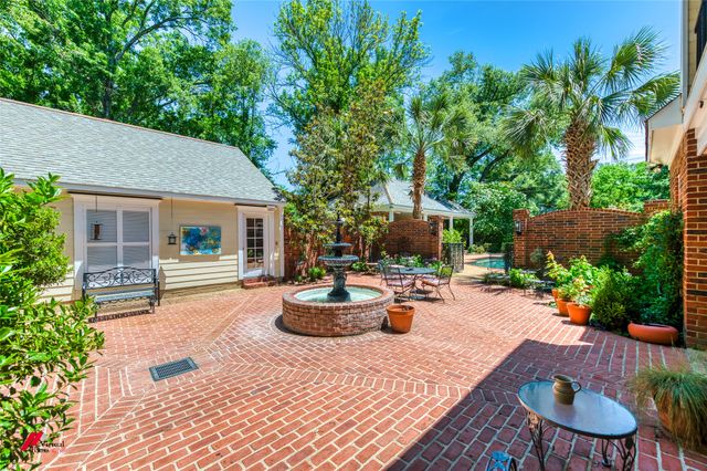 3909 Creswell Avenue, Shreveport, LA 71106