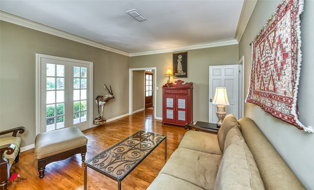 3909 Creswell Avenue, Shreveport, LA 71106