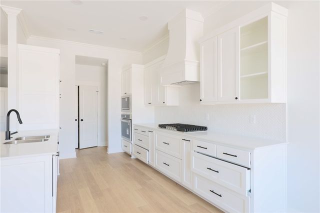 2550 Peterson Road, Gentry, AR 72734