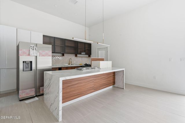 115 BIRD Avenue, El Paso, TX 79922