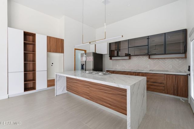 115 BIRD Avenue, El Paso, TX 79922