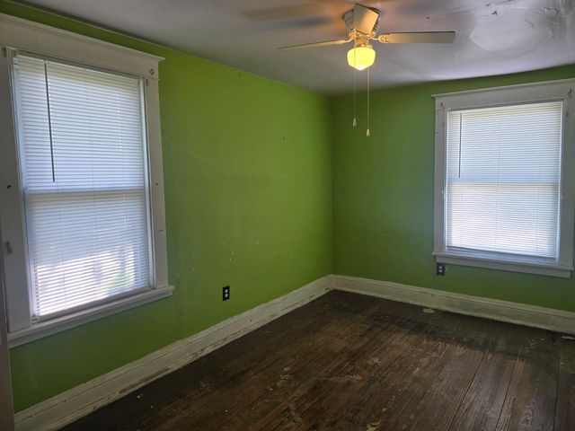 437 Jackson Street, Gary, IN 46402