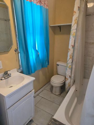 437 Jackson Street, Gary, IN 46402