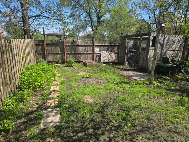437 Jackson Street, Gary, IN 46402