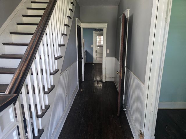 437 Jackson Street, Gary, IN 46402