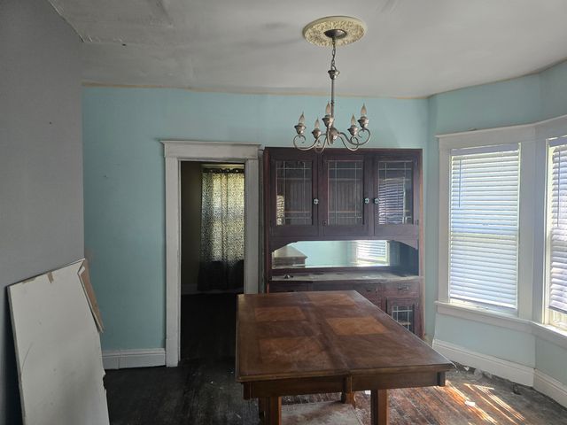 437 Jackson Street, Gary, IN 46402