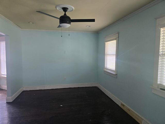 437 Jackson Street, Gary, IN 46402